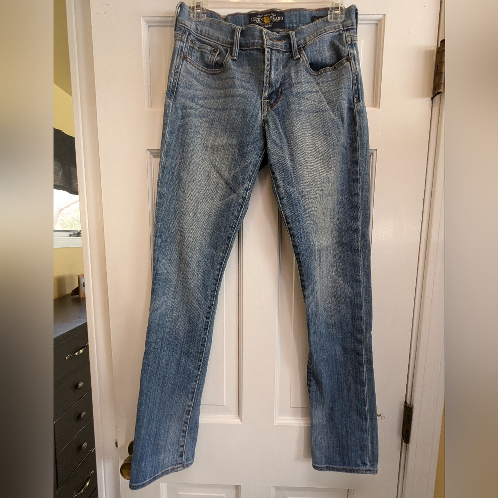 EUC- Lucky Jeans- Sweet'n Straight- 2/26